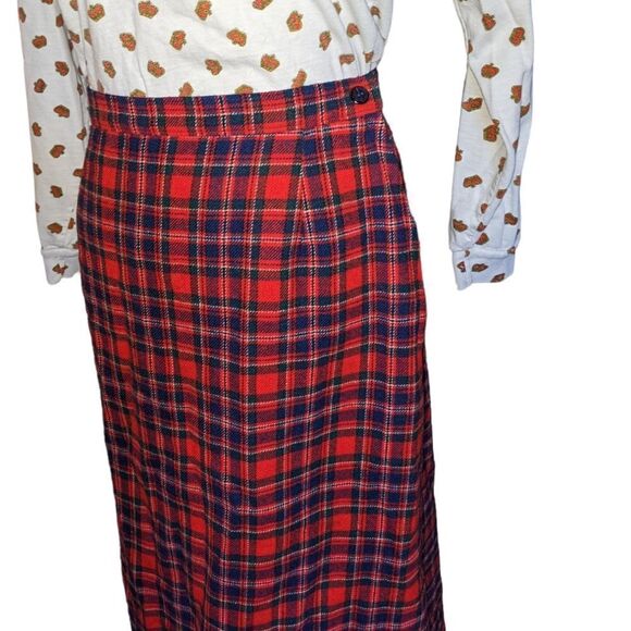 Pendleton vintage red and black  plaid wool skirt size 12 - Picture 2 of 6